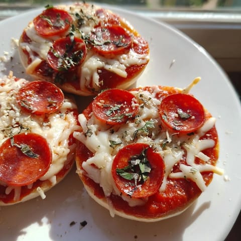 Mini Pepperoni Pizza Bagels
