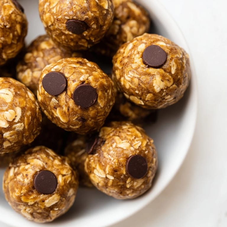 These no-bake peanut butter energy balls feature oats and chocolate chips, ready to eat!